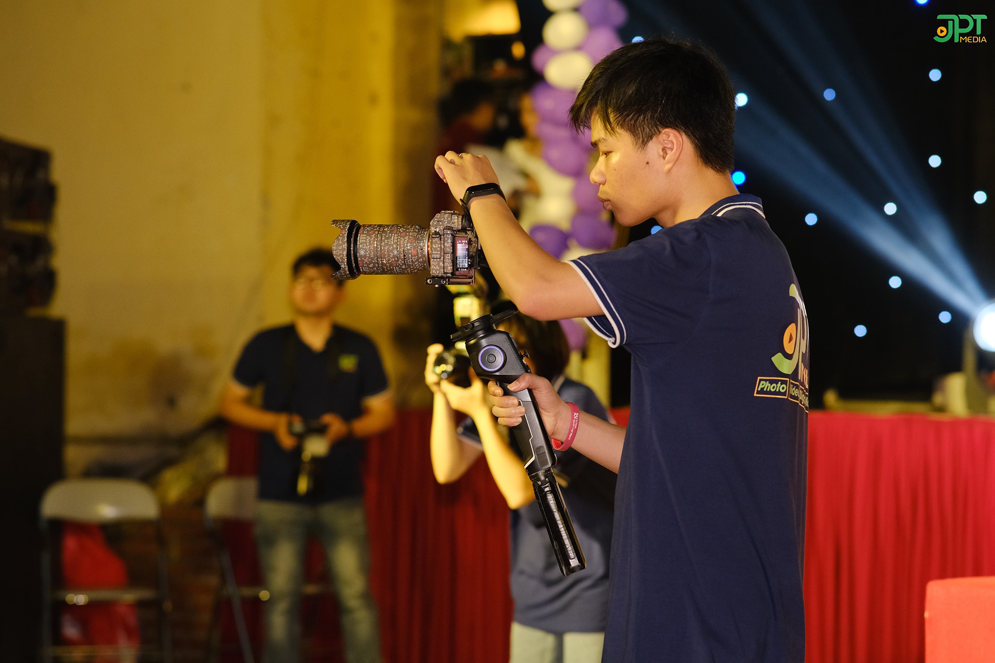 Quảng cáo ngoài trời OOH – Quảng cáo bảng biển tấm lớn ngoài trời